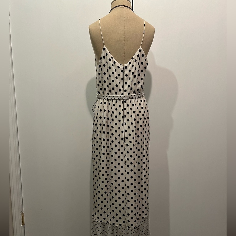 NWT Alice +Olivia soft white large dot dress. Size 12 - Picture 9 of 14